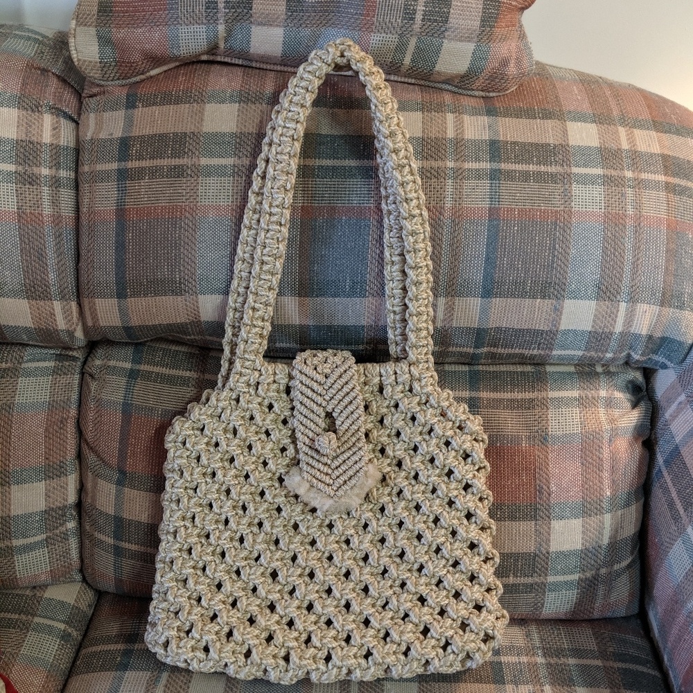 Macrame Purse - Picture 1 of 8